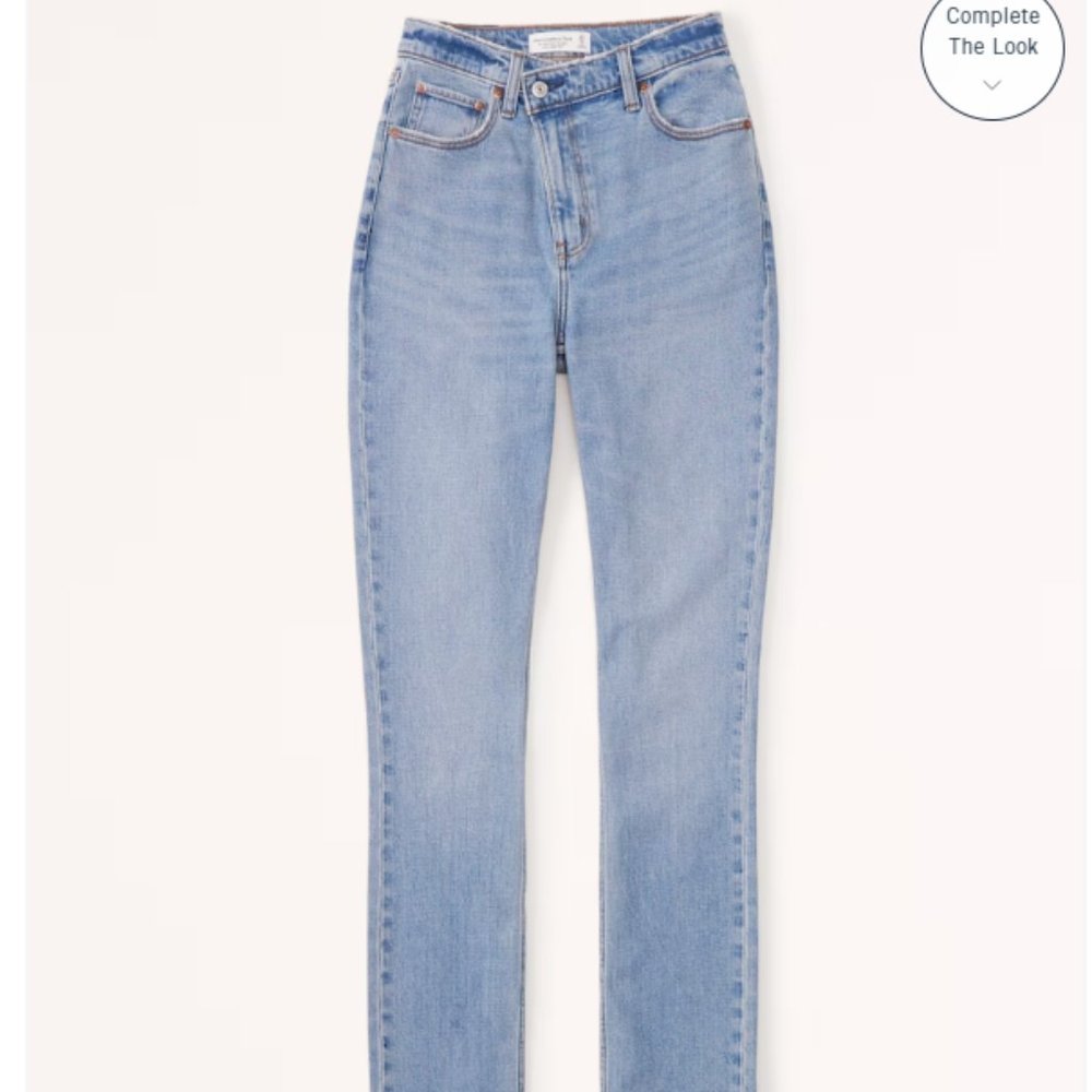 Abercrombie Ultra High Rise 90s Slim Straight Jean